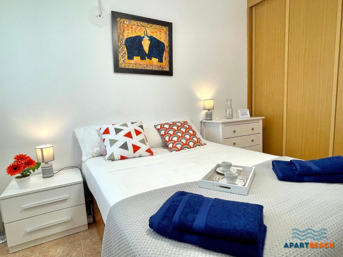 Apartbeach Los Juncos Residencial Piscinas Y Petanca ラ・ピネーダ エクステリア 写真