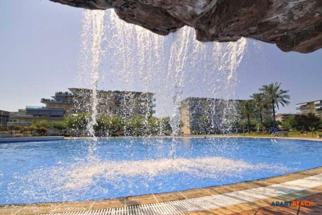 Apartbeach Los Juncos Residencial Piscinas Y Petanca ラ・ピネーダ エクステリア 写真