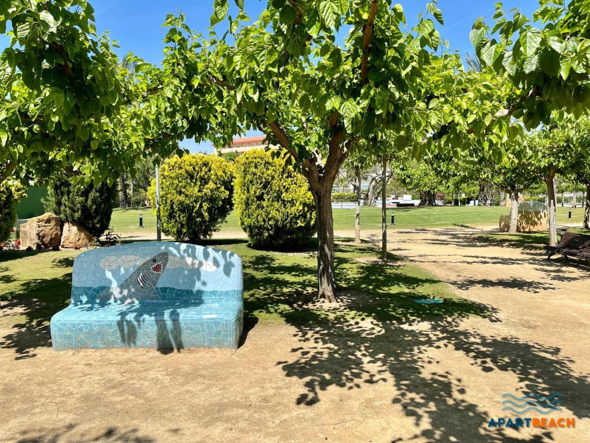 Apartbeach Los Juncos Residencial Piscinas Y Petanca ラ・ピネーダ エクステリア 写真