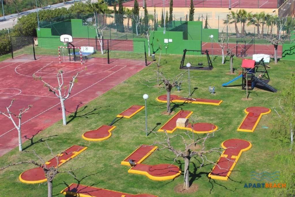 Apartbeach Los Juncos Residencial Piscinas Y Petanca ラ・ピネーダ エクステリア 写真