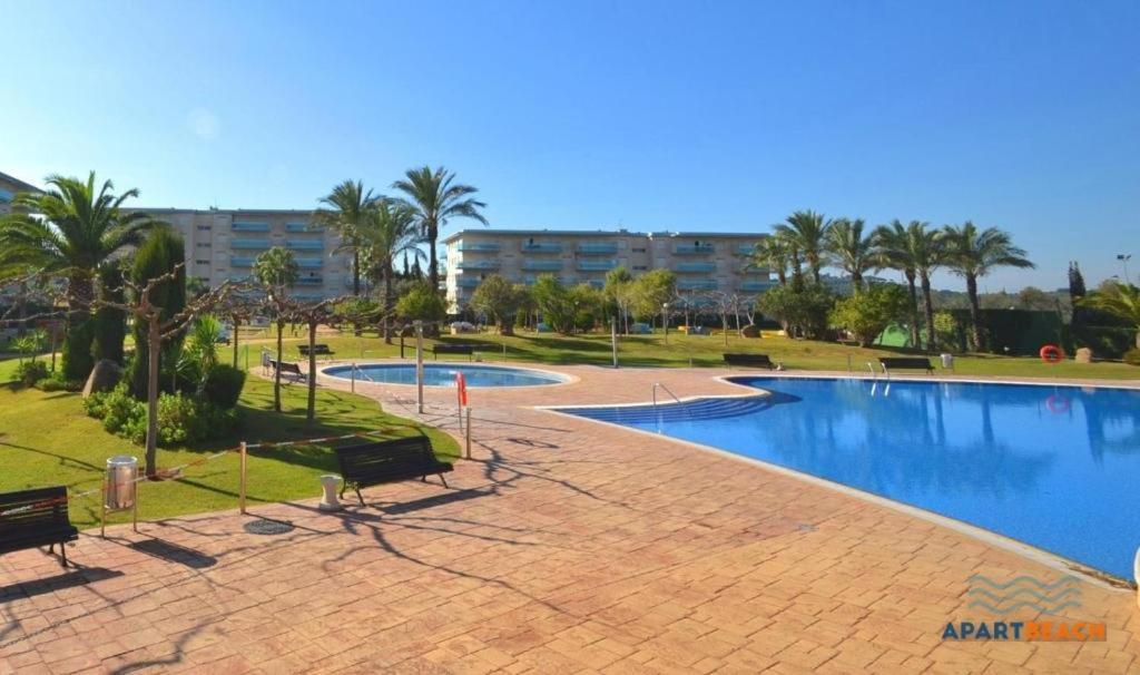 Apartbeach Los Juncos Residencial Piscinas Y Petanca ラ・ピネーダ エクステリア 写真